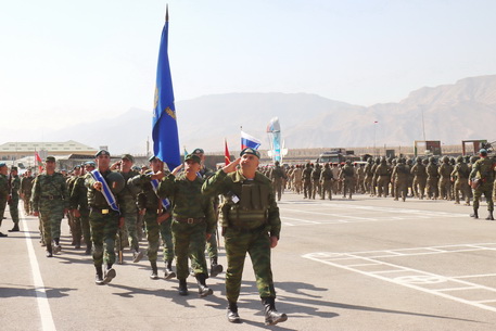 Торжественная церемония закрытия совместных учений в Таджикистане