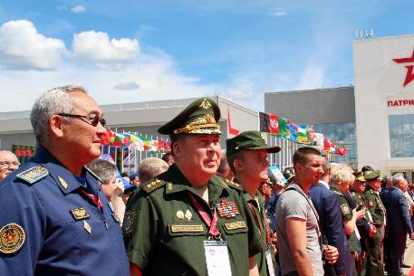 Начальник Объединенного штаба ОДКБ принял участие в открытии Международного военно-технического форума «АРМИЯ-2019»
