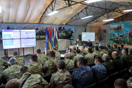 Инструкторско-методические занятия с Командованием КСОР ОДКБ по вопросам организации управления, формирования и слаживания в Беларуси