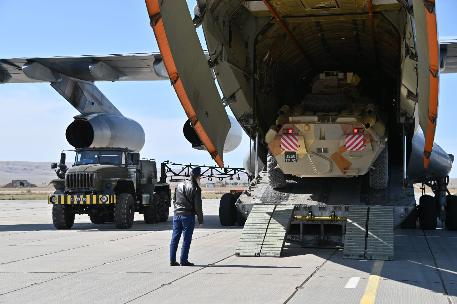 Участники учений ОДКБ "Нерушимое братство" начали перегруппировку  в Казахстан