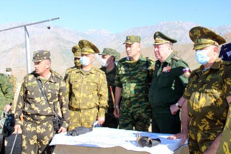 Оперативная группа, возглавляемая начальником Объединенного штаба ОДКБ, посетила участок таджикско-афганской границы